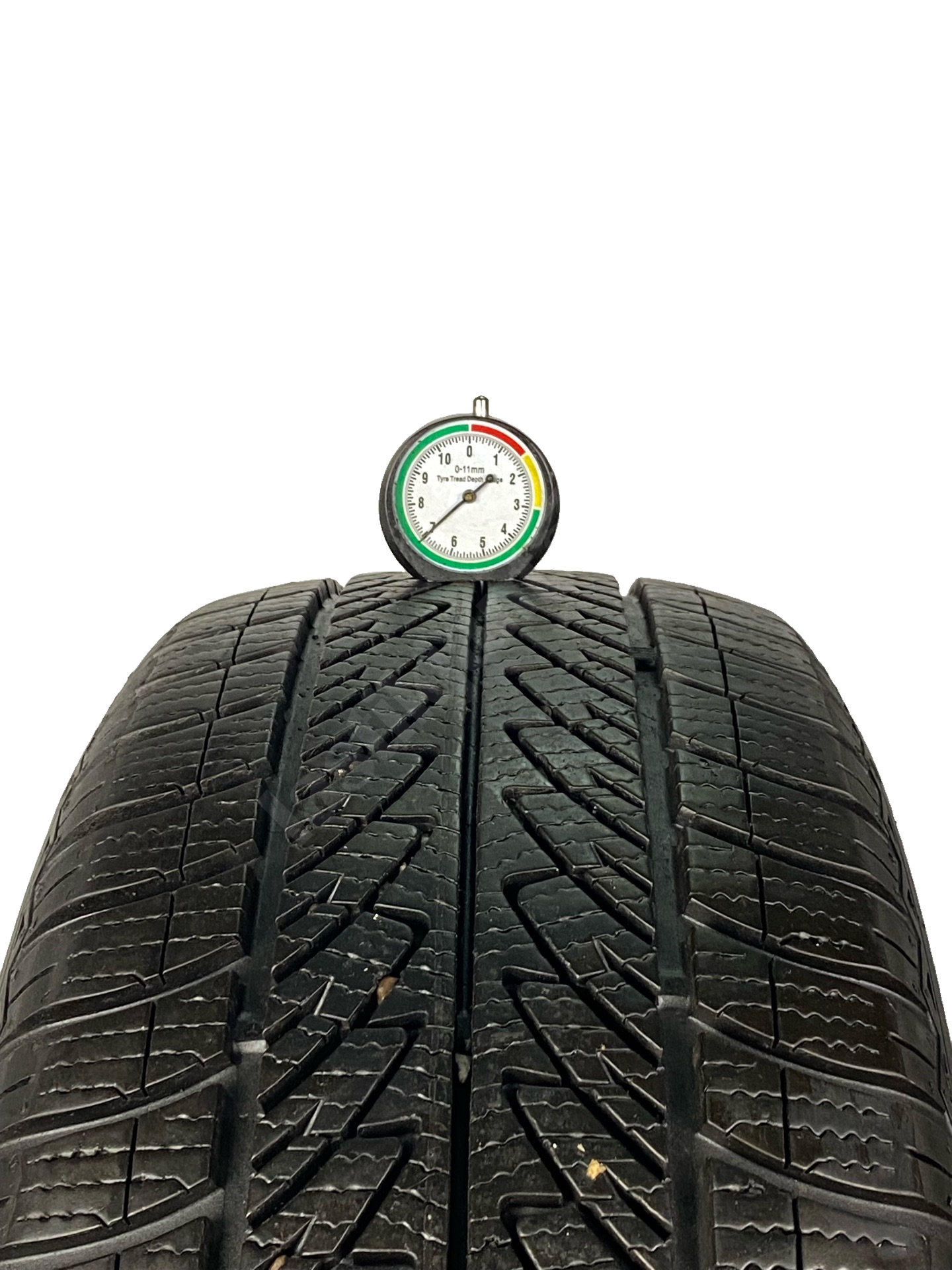 Goodyear 215/60R16 99V 7 mm Ultragrip8 2.El Kış Lastiği (2022) - Görsel 3