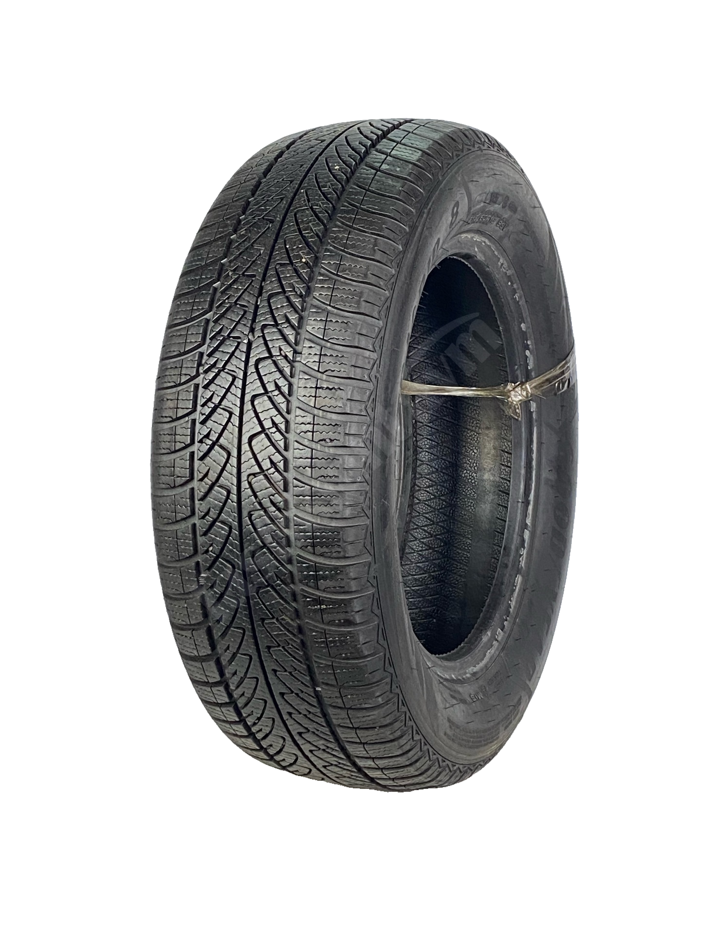 Goodyear 215/60R16 99V 7 mm Ultragrip8 2.El Kış Lastiği (2022)