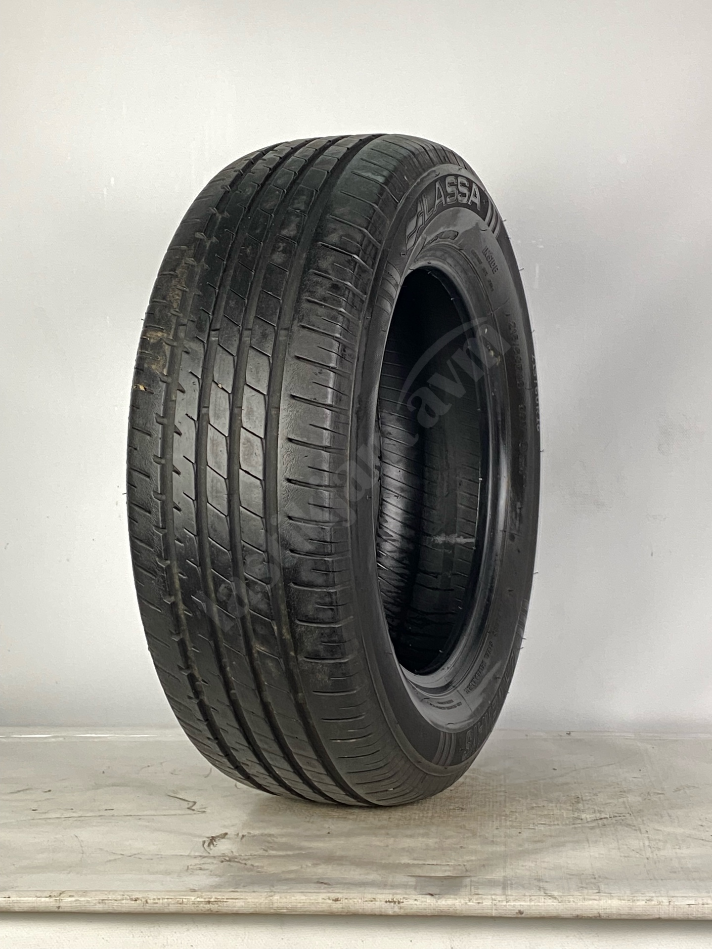 Lassa 215/60R16 99V Driveways 6 mm 2.El Yaz Lastiği (2022)
