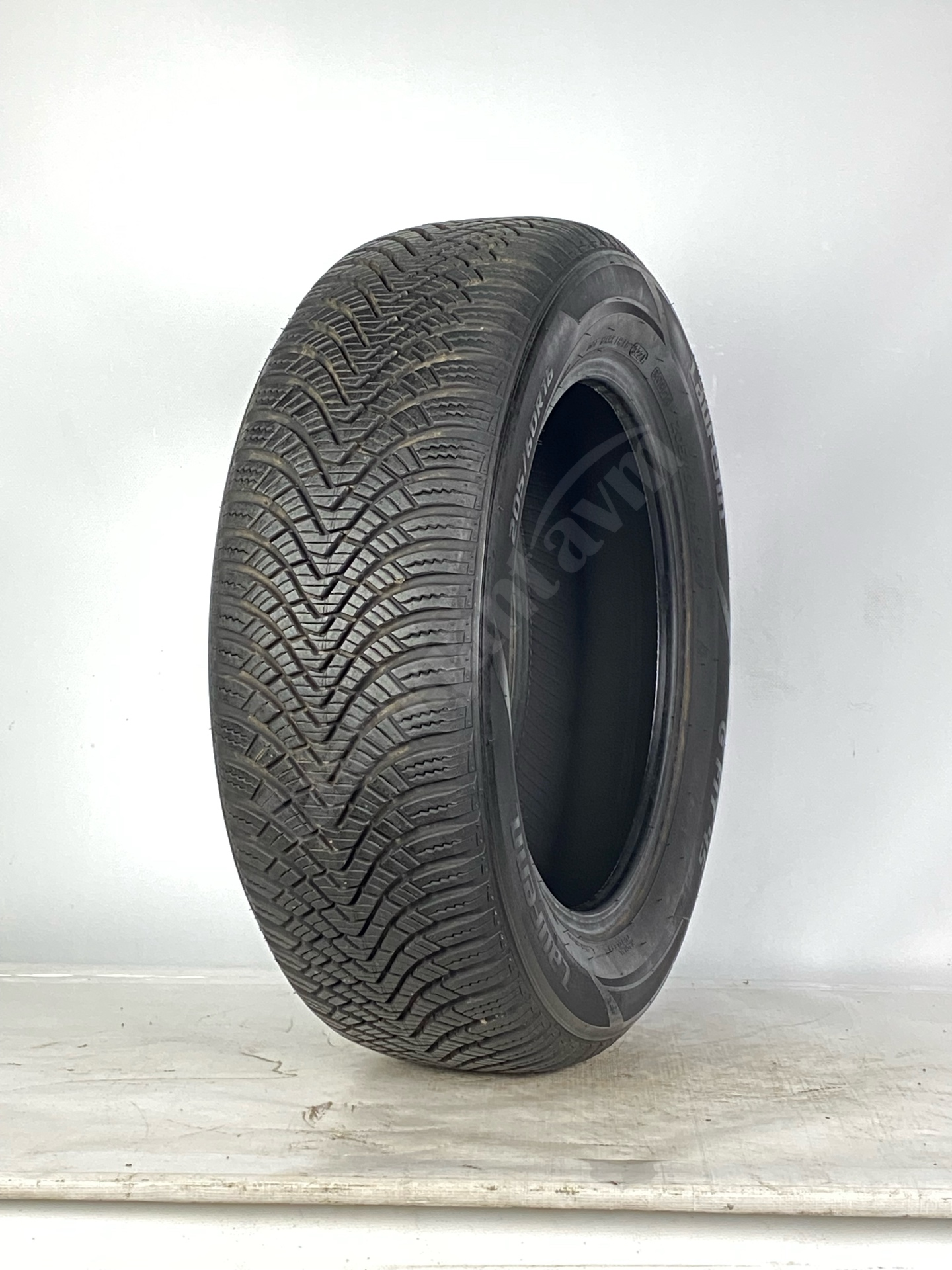 Laufenn 205/60R16 96V Gfit 45 7 mm 2.EL 4.Mevsim Lastiği (2021)