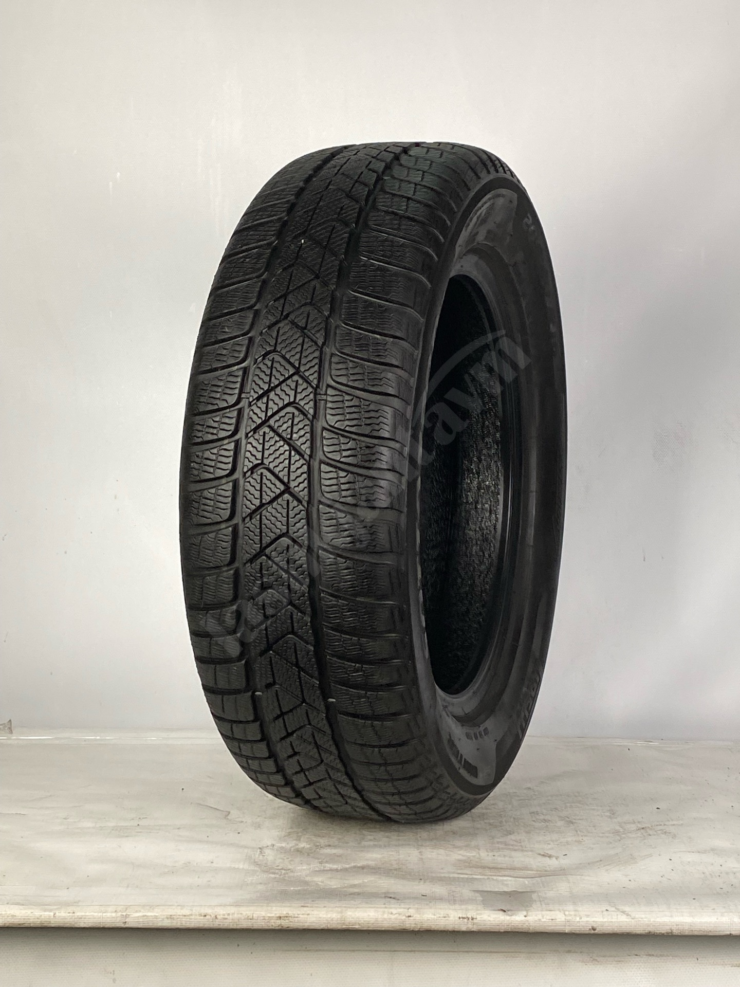 Pirelli 205/60R16 96H 7mm Sottozero 3 2.El Kış Lastiği SEAL (2023)