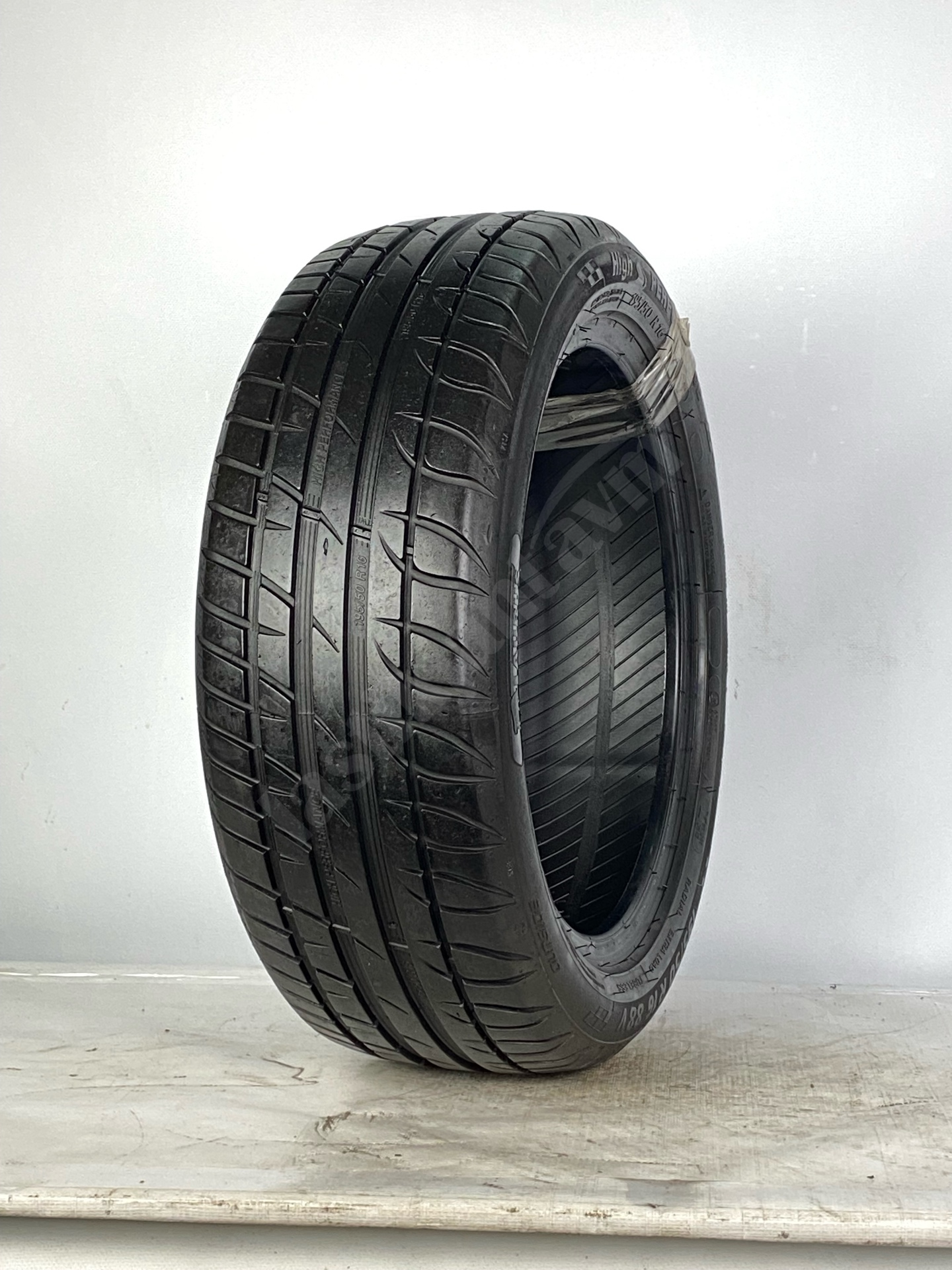 Taurus 195/50R16 88V High 6 mm 2.EL Yaz Lastiği (2020)